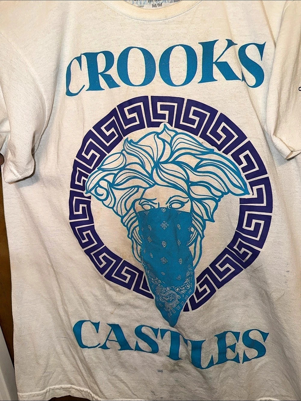 Crooks & Castles Outline Medusa White T-Shirt & Blue Graphic Tee Size Medium